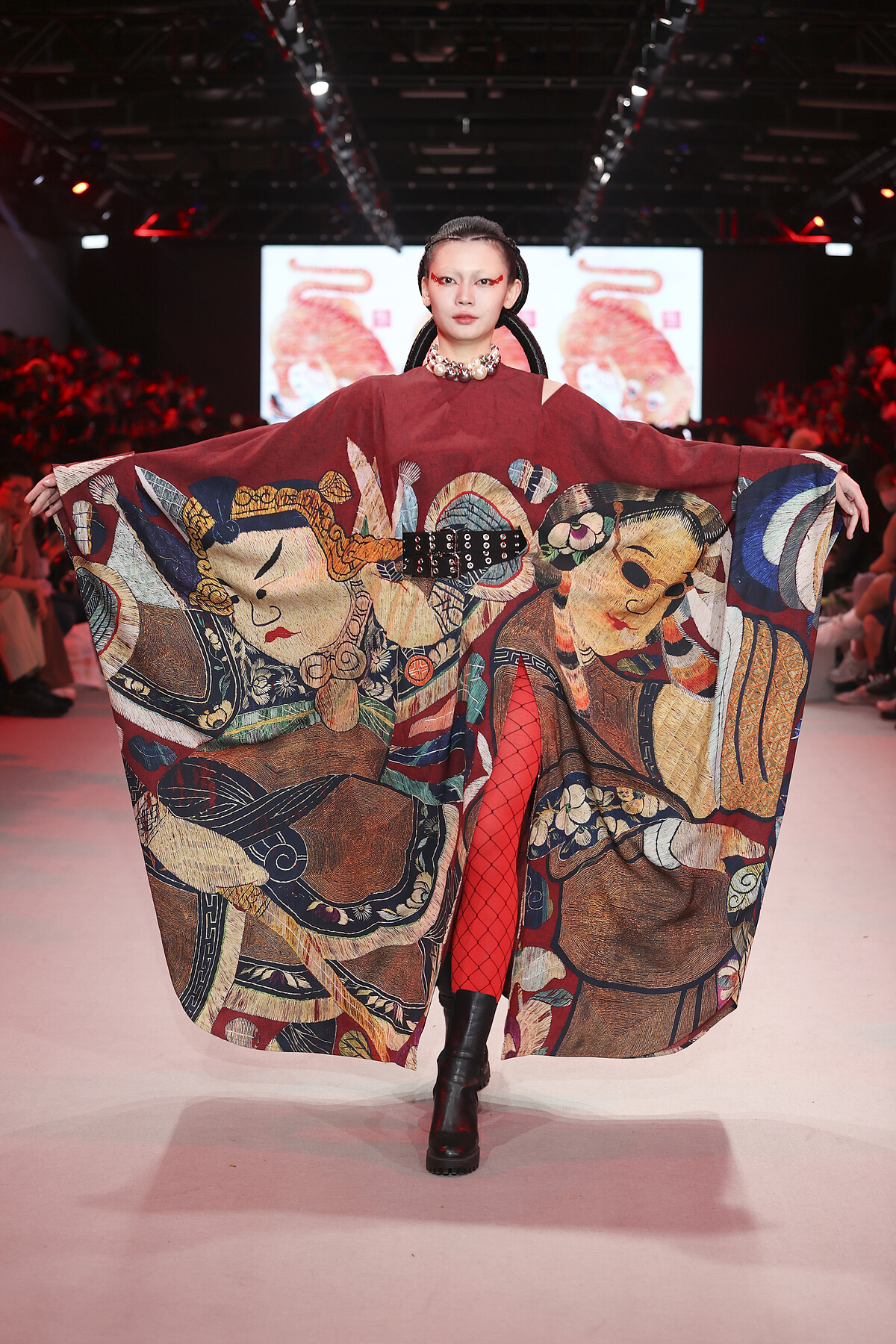 JUST IN XX x 史博館，典藏-民初《第一劇場大橫披》服裝作品