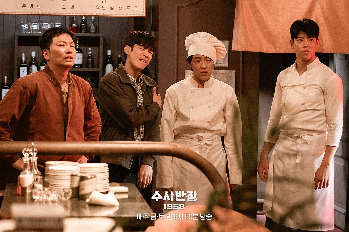 《搜查班長1958》也有變裝秀，喬裝混入敵營