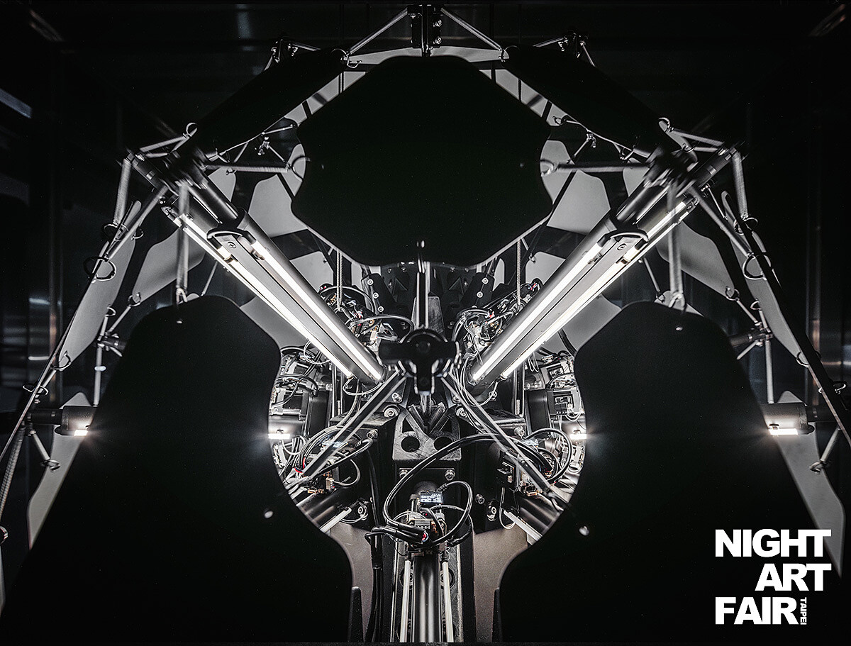 由 GALLERY ROOM 呈現李宸安大型裝置藝術作品「穴居」。