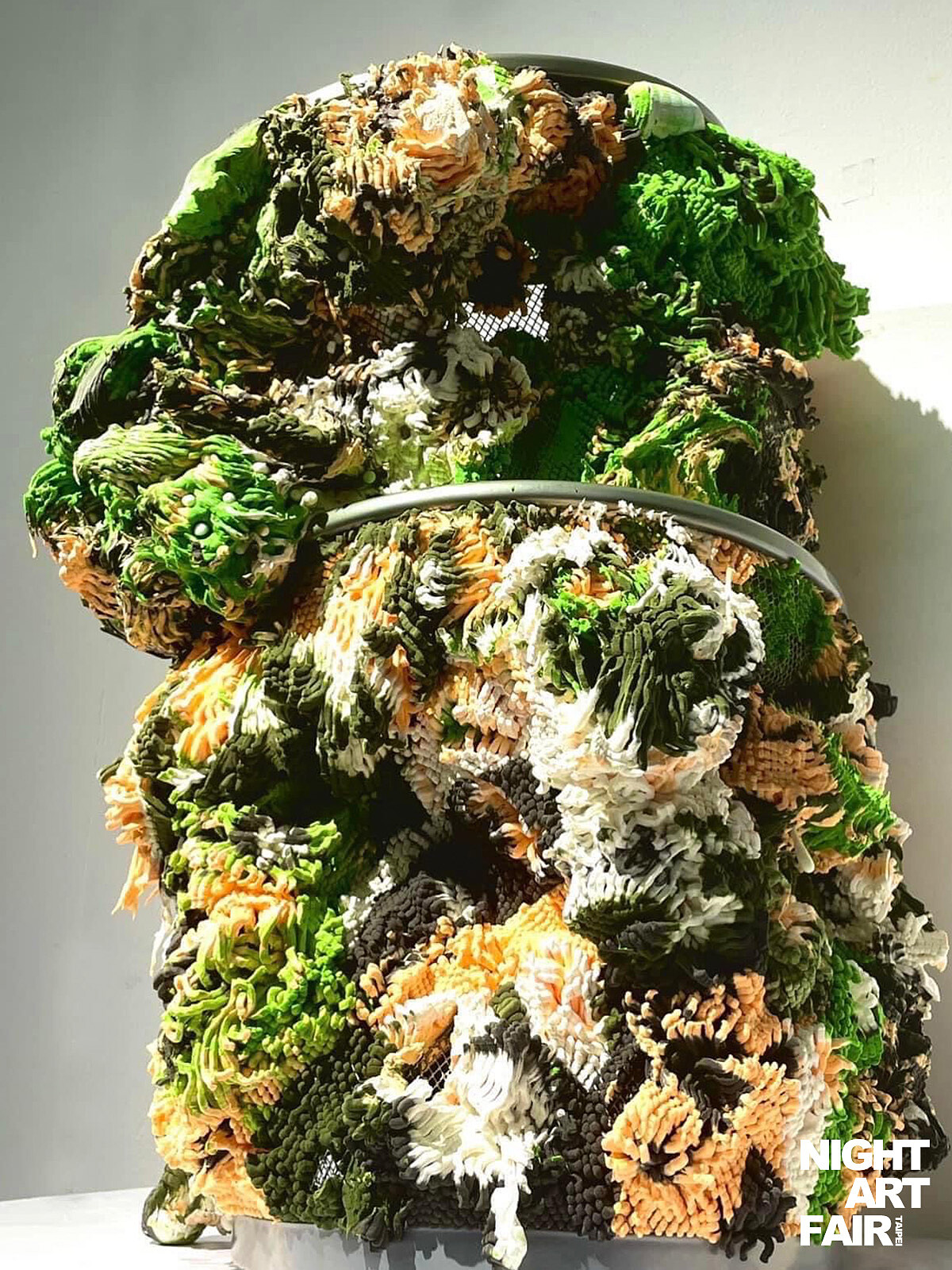 靜慮藝術呈現黃彥超「失重」系列作品。