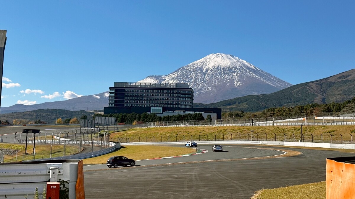「富士國際賽車場 Fuji International Speedway」為世界知名的賽車運動舞台。