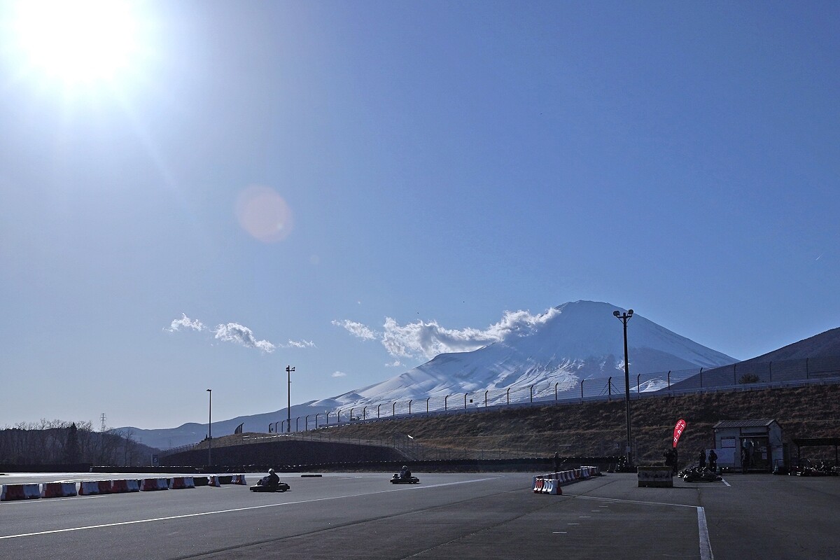 賽道約為520米，酒店旅客可免費入場。