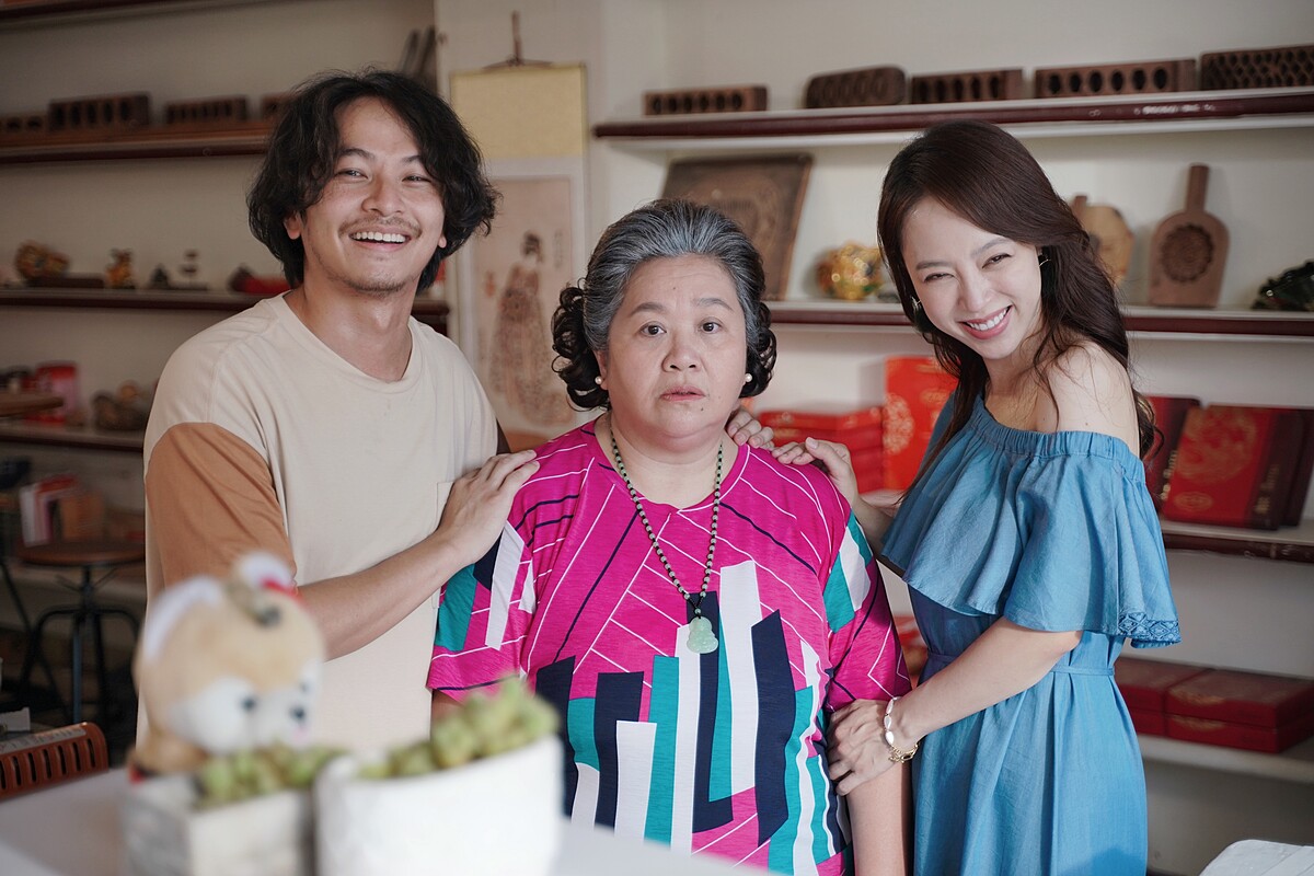 三兒子蘇秉仁（楊銘威 飾）的對象大美（林筳諭 飾）驗孕棒出現兩條線！？