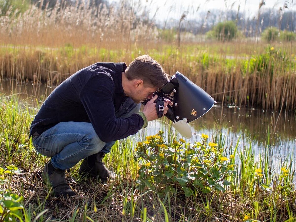 昆蟲特寫影像聞名的攝影師JORIS VEGTER。