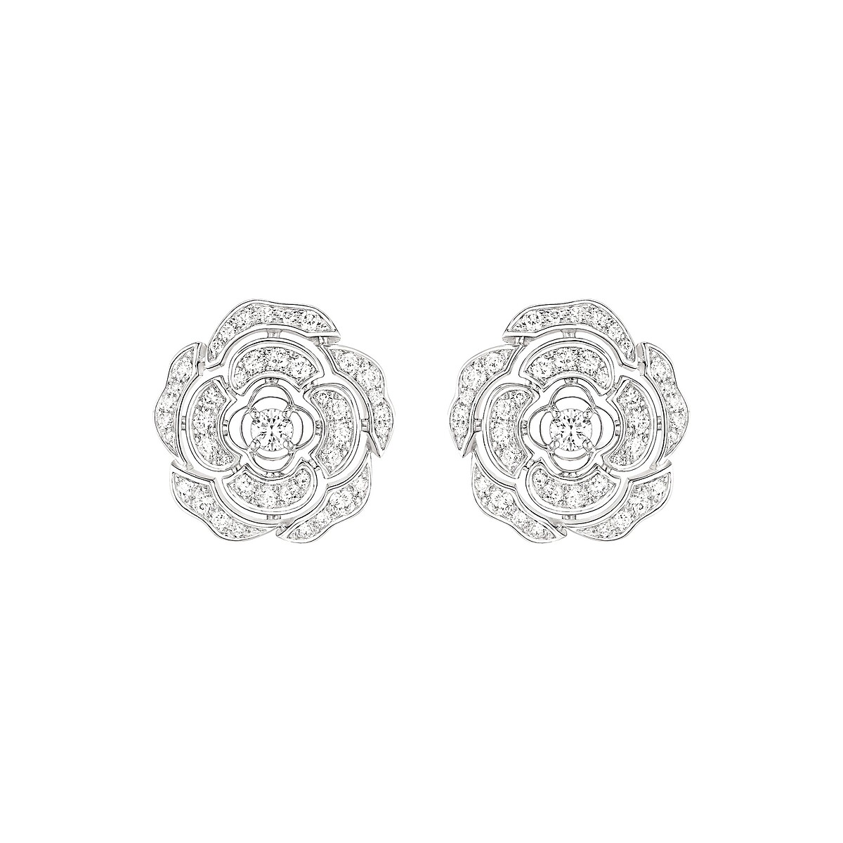 香奈兒高級珠寶 Bouton de Cam&eacute;lia 耳環：18K 白金及鑽石