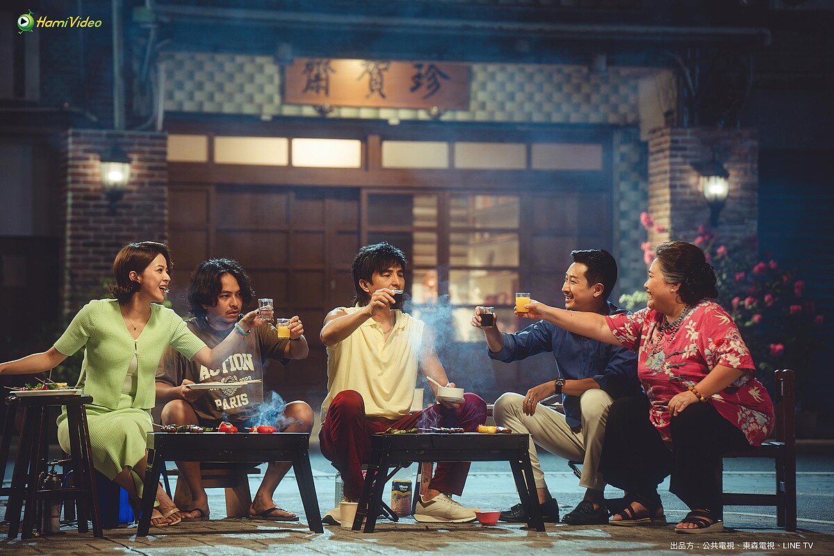 中秋節蘇家全家人烤肉，但很快又吵了起來。