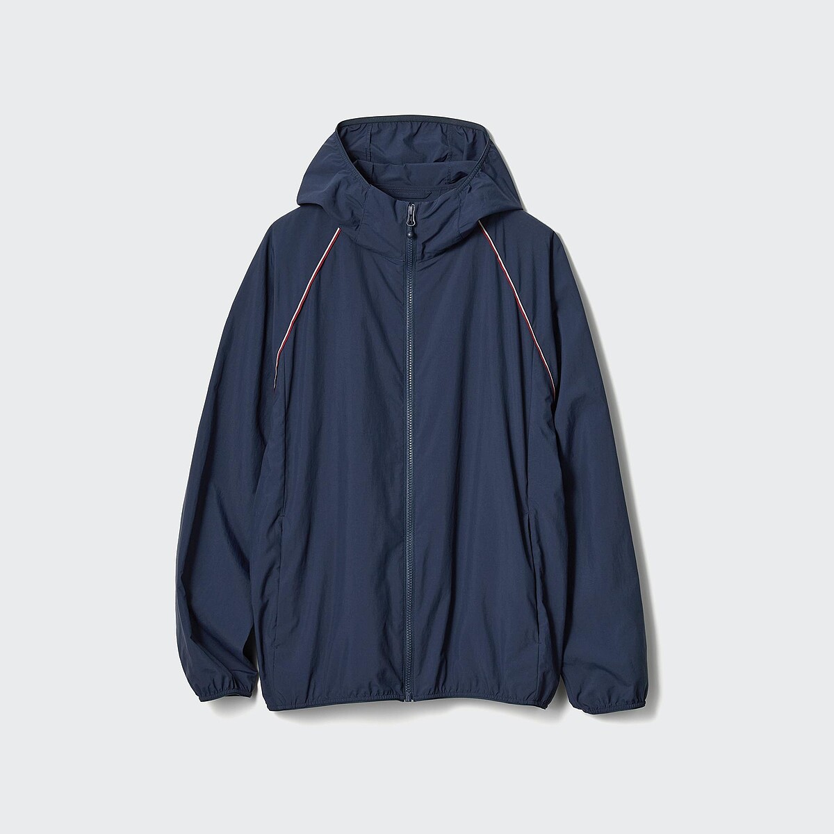 Roger Federer by JW ANDERSON 輕型連帽外套，NT$1,490。