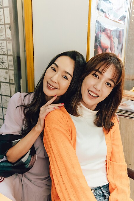 《幸福房屋事件簿》王靜瑩跟陳庭妮劇中演母女，兩人都是模特兒出身，站在一起毫不違和。