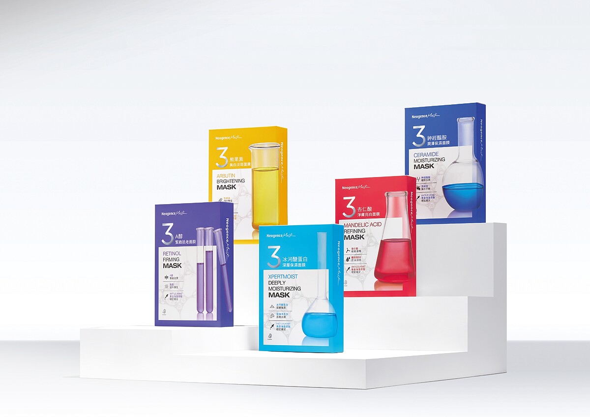 Neogence霓淨思3高機能面膜系列。