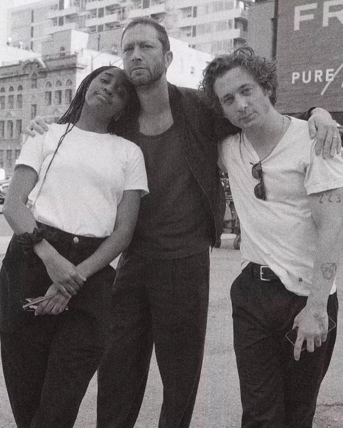 第三季相信將持續聚焦在餐廳營運過程。