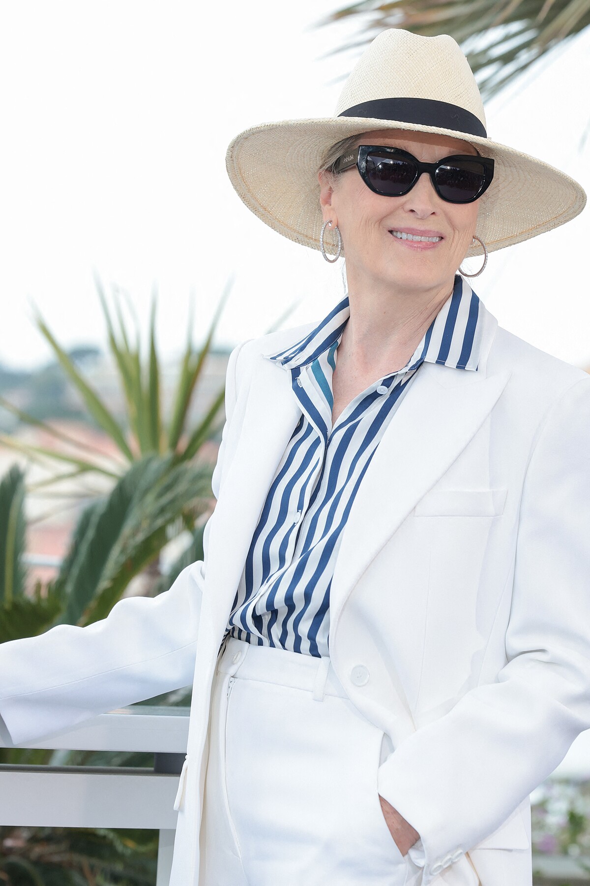 Meryl Streep 身穿Michael Kors Collections的褲裝出席記者會。