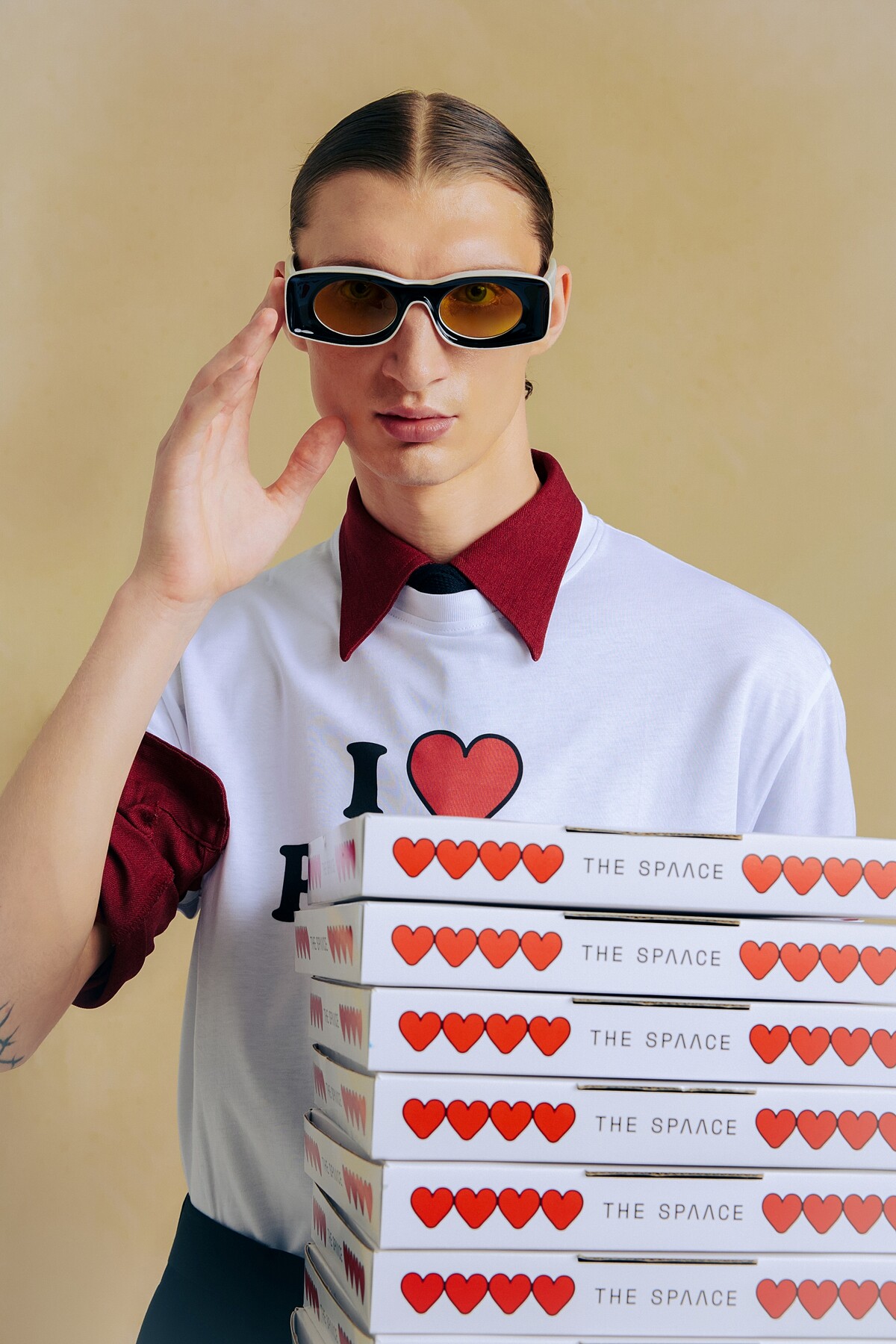 THE SPAACE x JOSHUA SANDERS 特別企劃展開，以超可愛聯名T-SHIRT，全球限量30件獨家開賣。