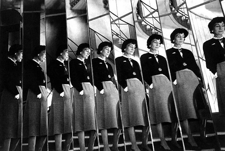 斜紋軟呢外套，是品牌不朽的時尚符碼。