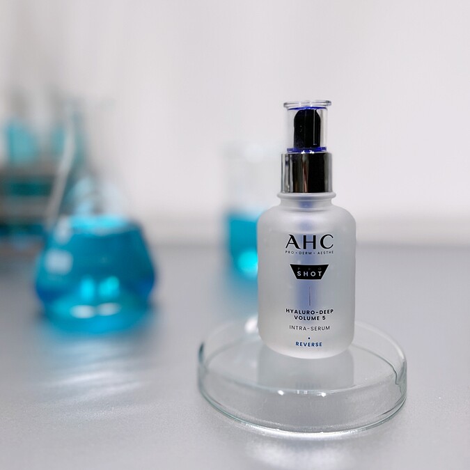 AHC醫美科研超導水光玻尿酸精華實品。
