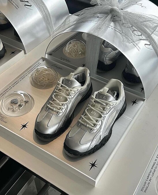 Fila Echappe MS，NT$3,980。