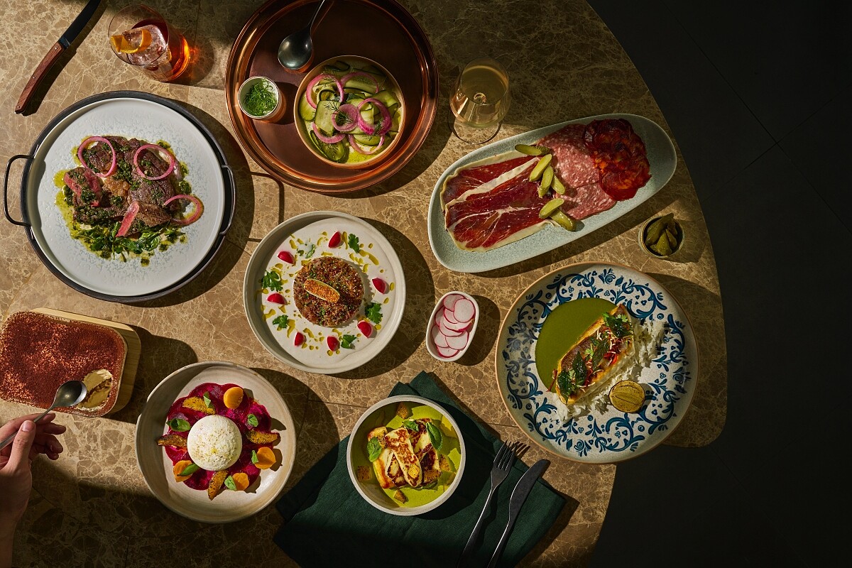 菜單設計汲取了多種亞洲風味。