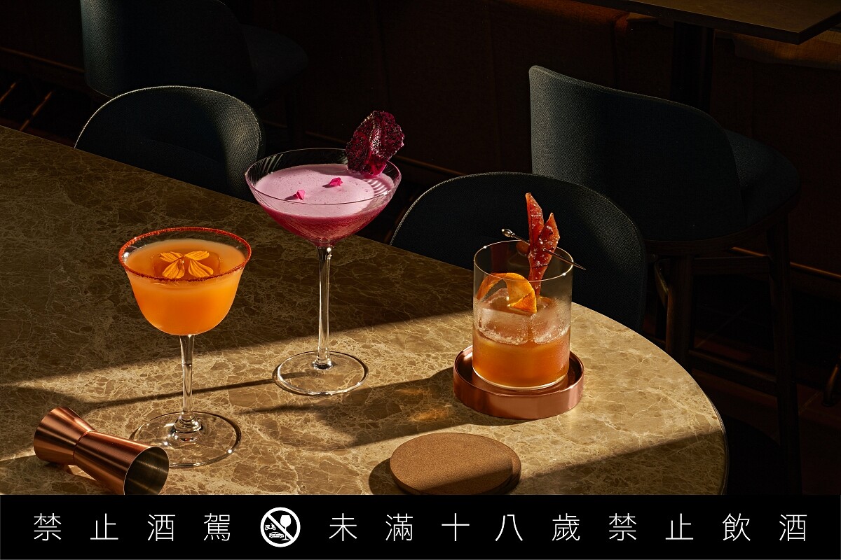 多款方位調酒。