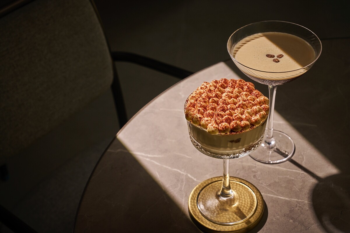 甜點提拉米蘇。