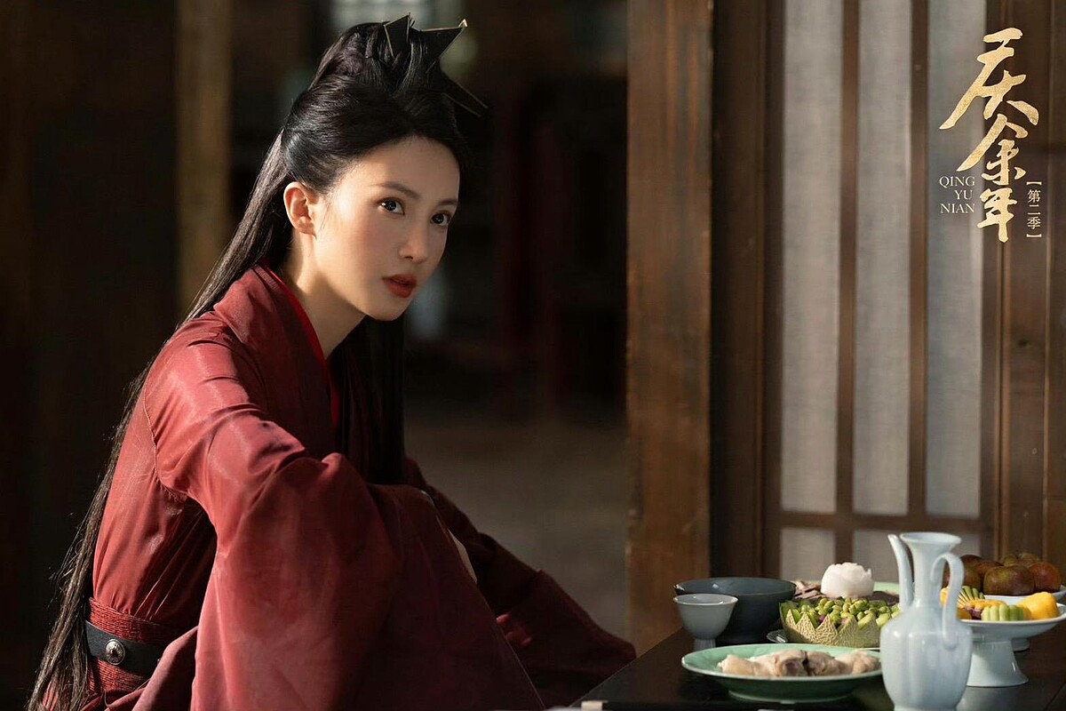 金晨（上圖）取代韓玖諾（下圖）演「葉靈兒」，開拍前就不被看好。