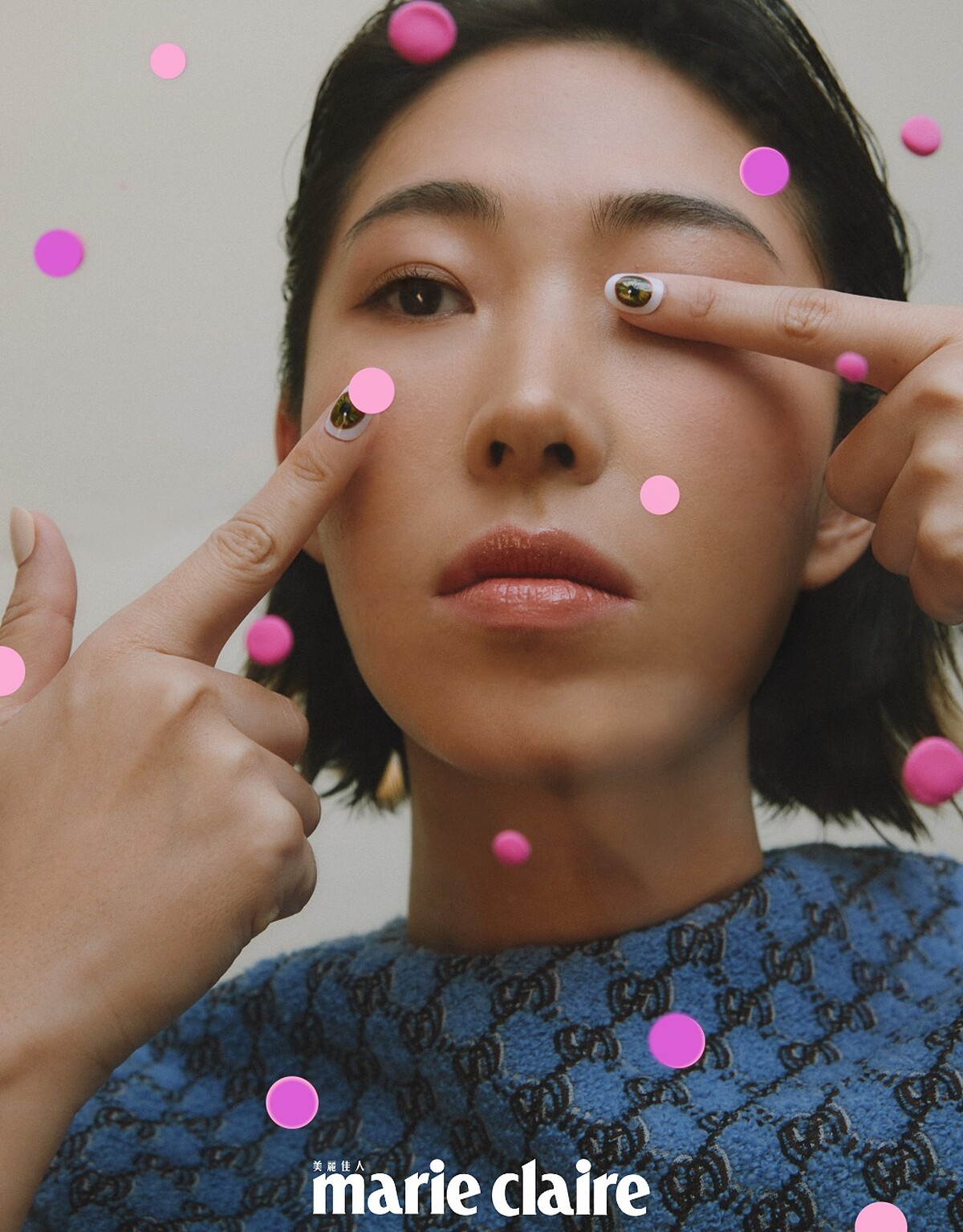 藍色印花洋裝，Gucci。