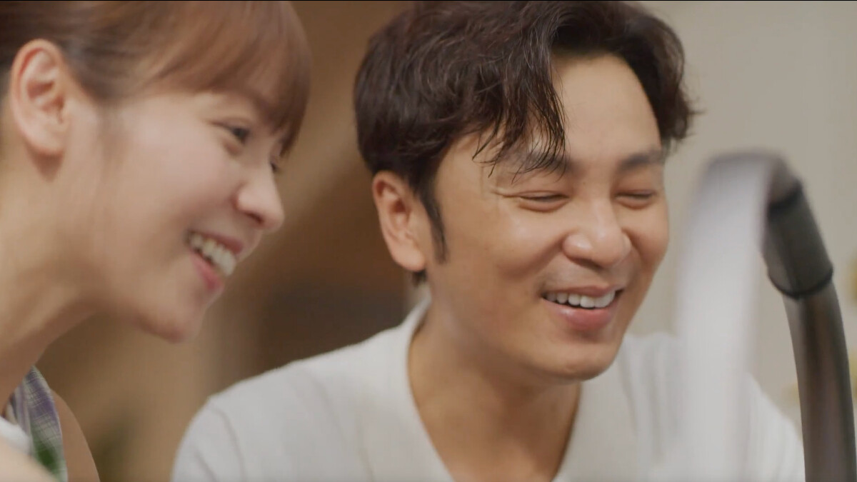 小鷗與發貴照顧安祖的樣子像是一對新婚夫妻。