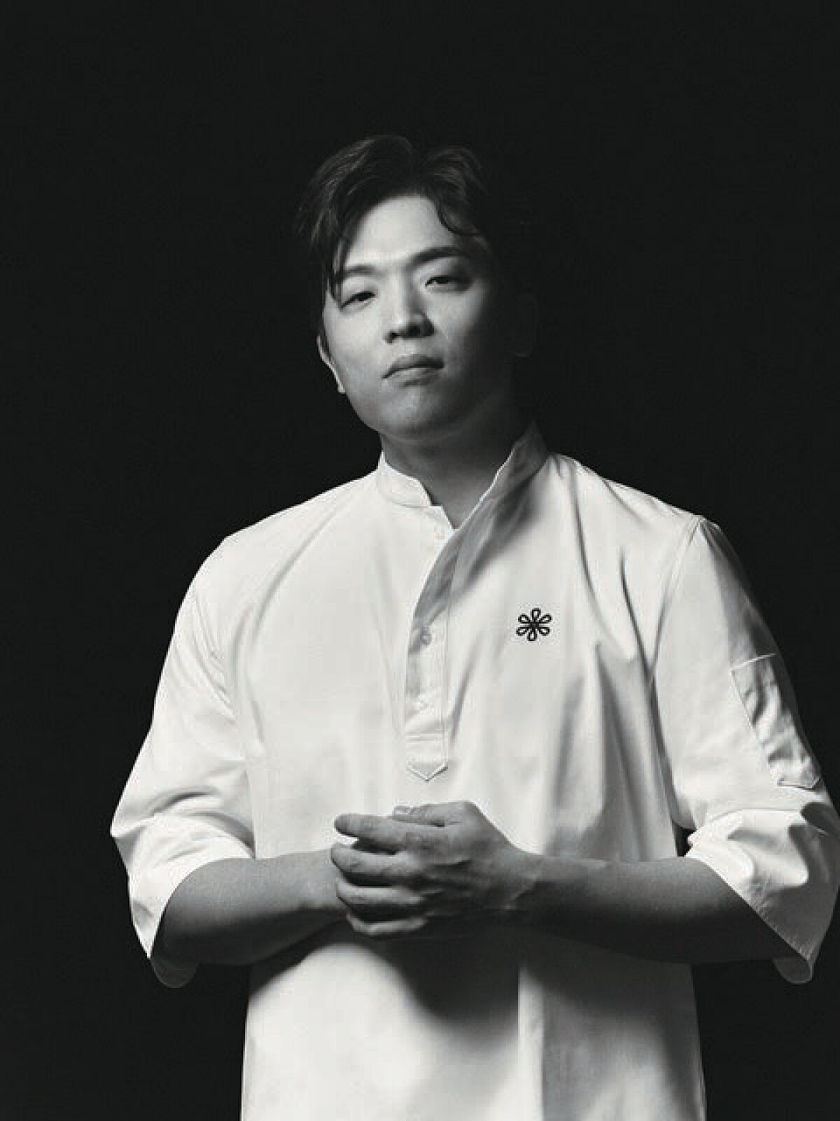 《首爾米其林指南》唯一三星餐廳「MOSU Seoul」主廚安成宰（Sung Anh）。