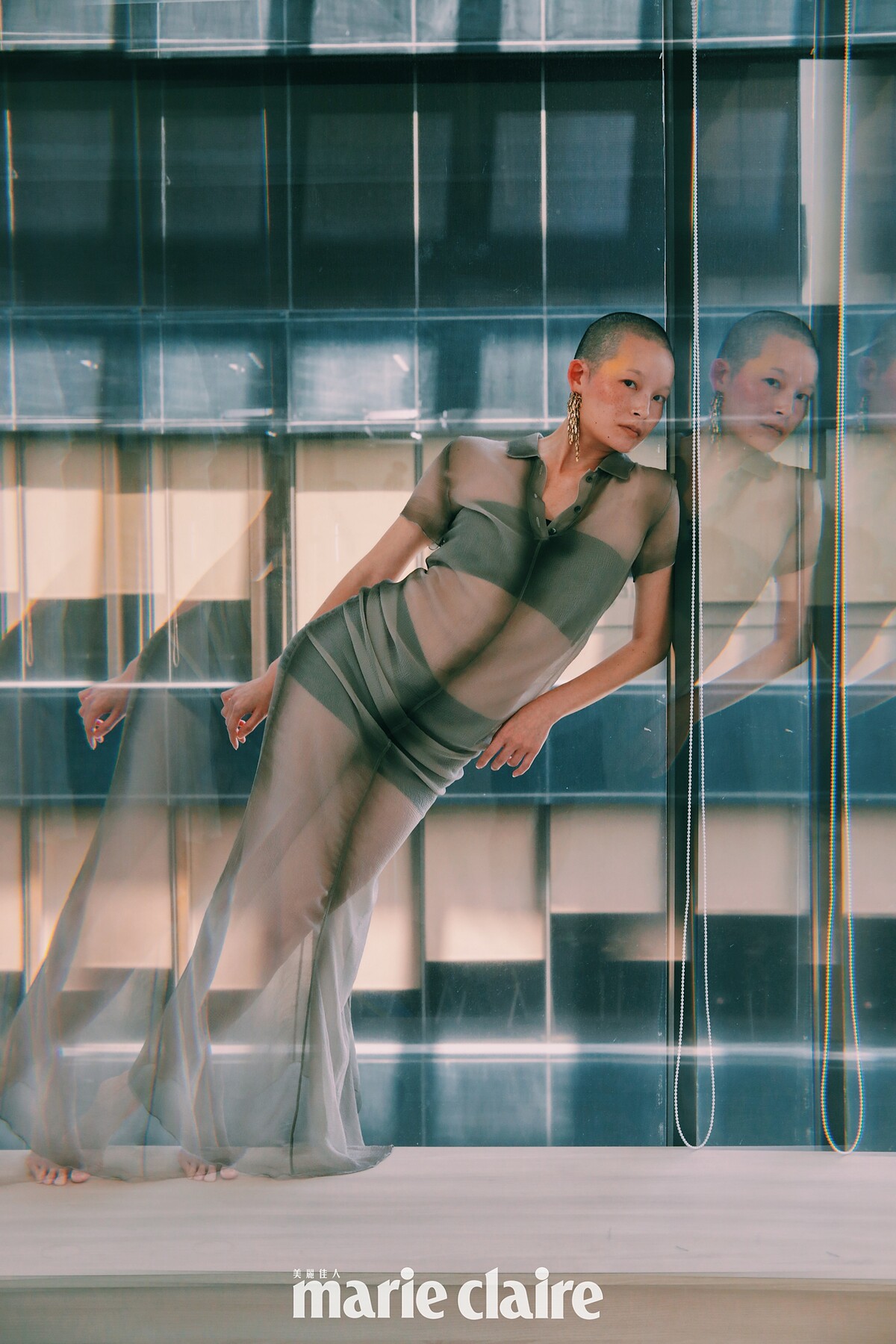 灰色透明雪紡長洋裝,LOEWE