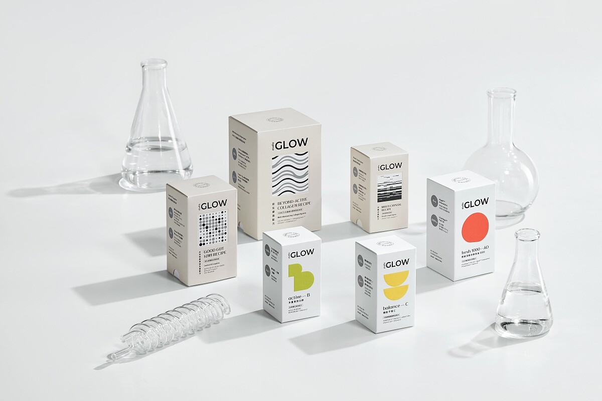 自有品牌「studio GLOW」。