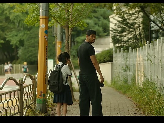 盧洞太(右)和福伊娜(左)神似《終極追殺令》里昂與瑪蒂達組合