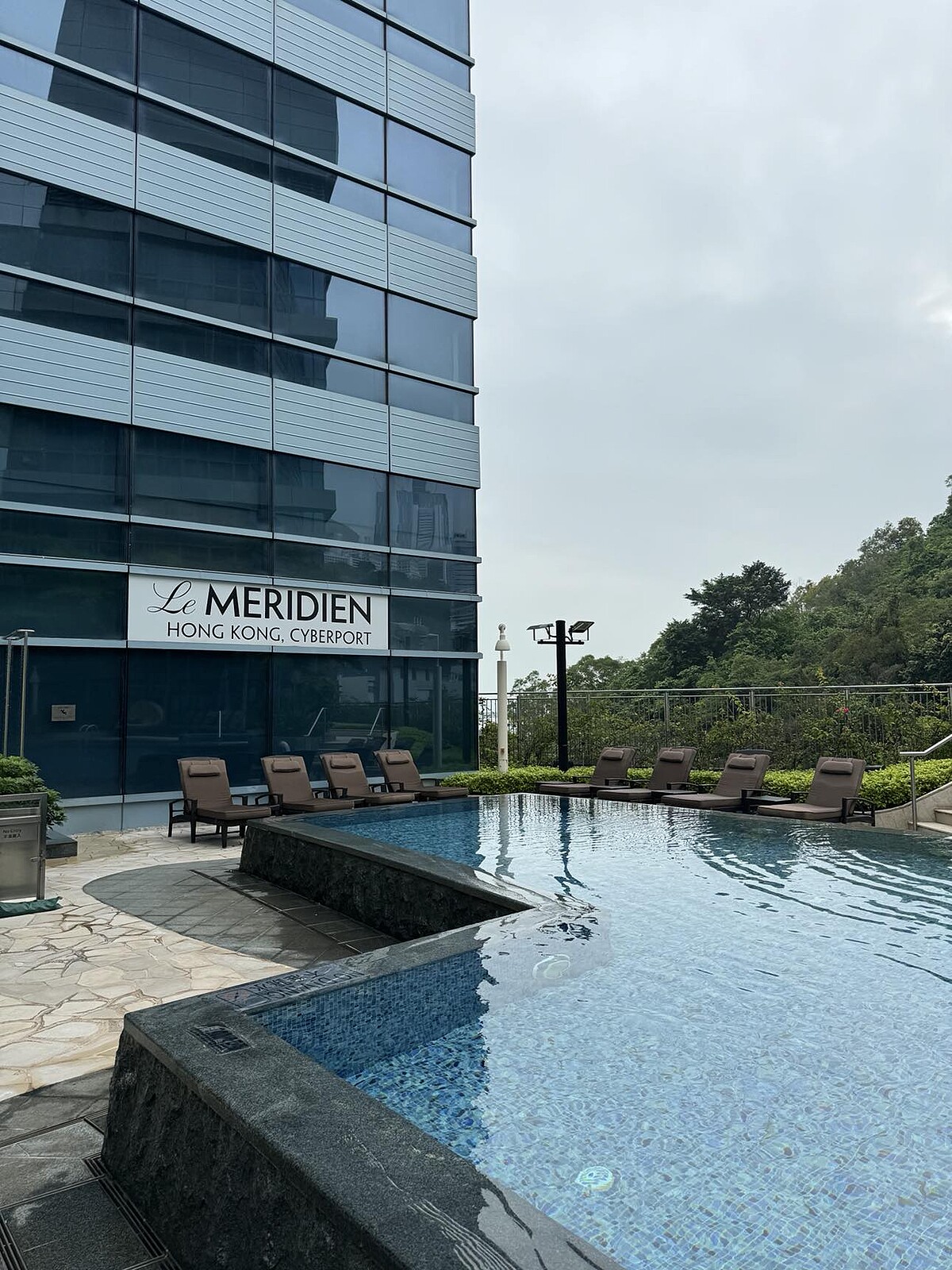 香港數碼港艾美酒店室外泳池開箱直擊