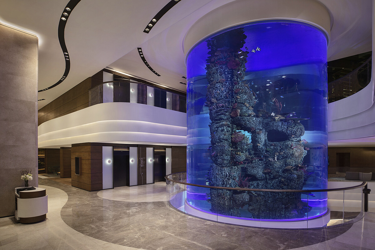 香港海洋公園萬豪酒店圓柱形水族館