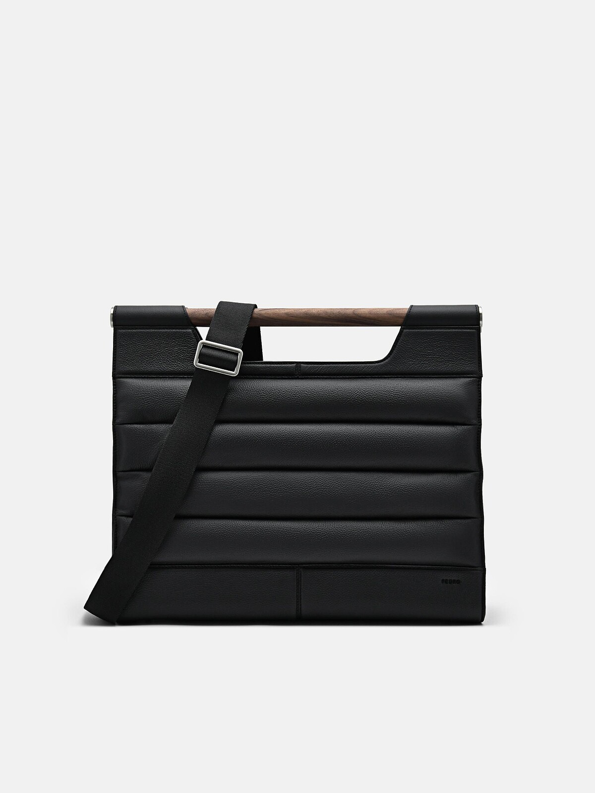 PEDRO x COMMUNE聯名Aviate手提包，NT5,390。