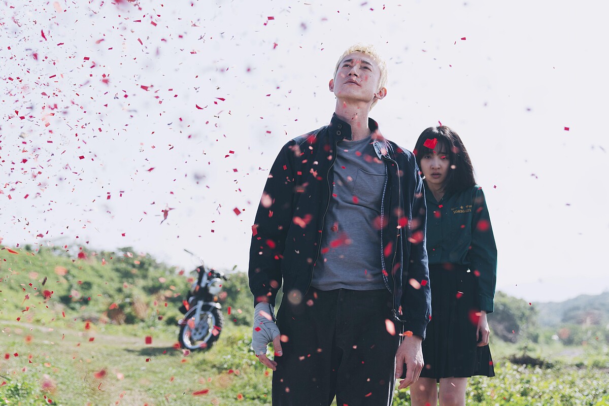 炸彈的碎片顯示著金勤（吳慷仁飾演）與娜娜之間的恐怖浪漫。