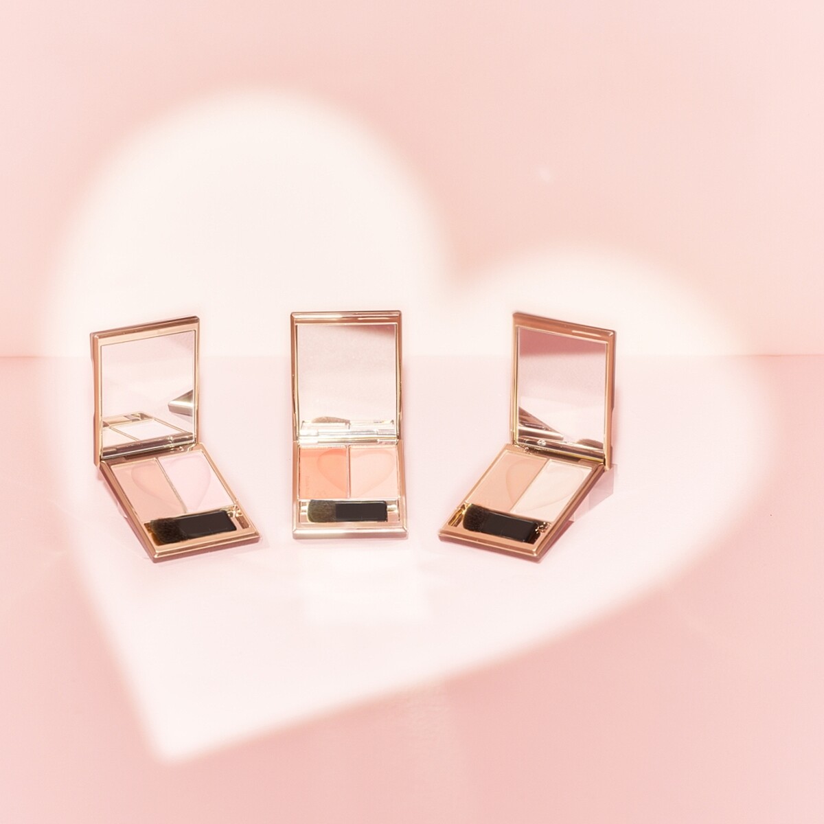 A.M Fairyland怦怦小臉盤(共3色)10g，NT1,180