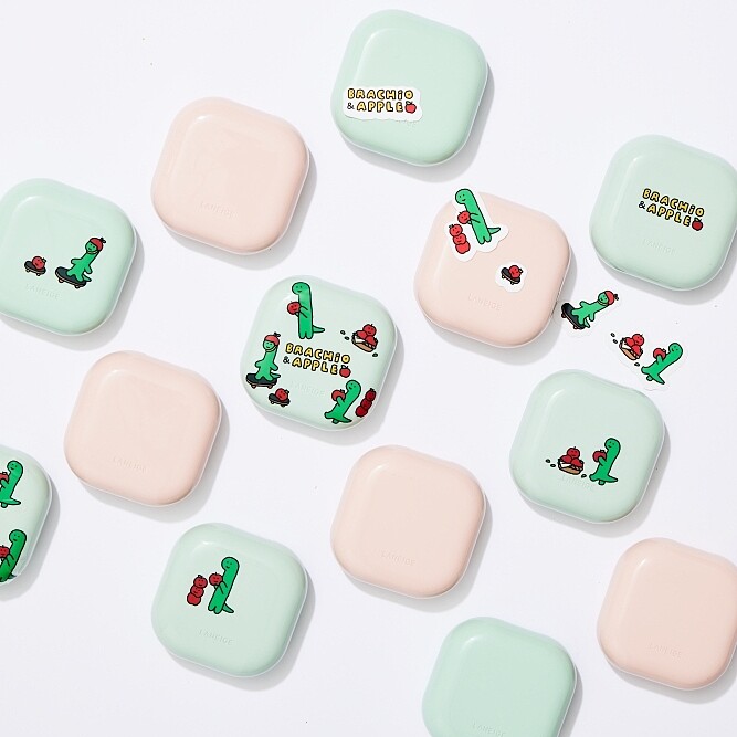 LANEIGE蘭芝遇見Q萌小恐龍JOGUMAN,推出經典氣墊霸主「小方塊」限定組。)