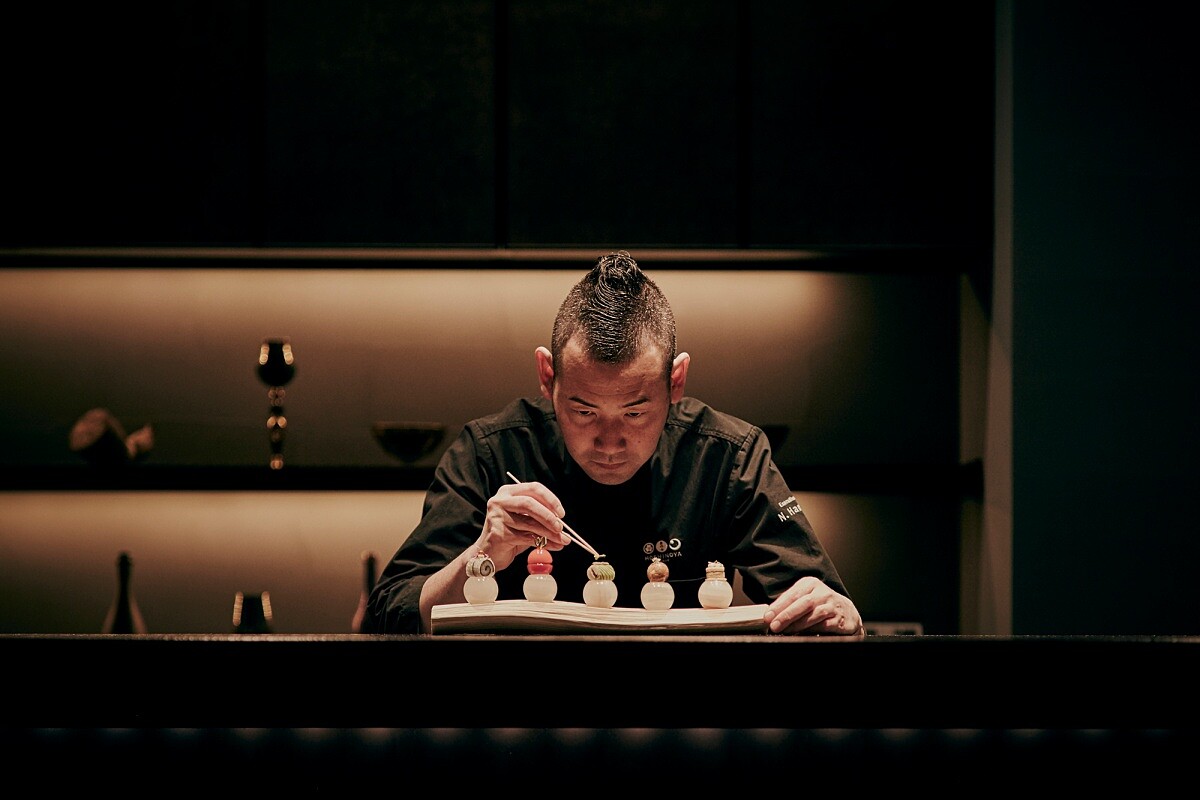 浜田 統之（Noriyuki Hamada）曾擔任「虹夕諾雅 東京」的料理長。