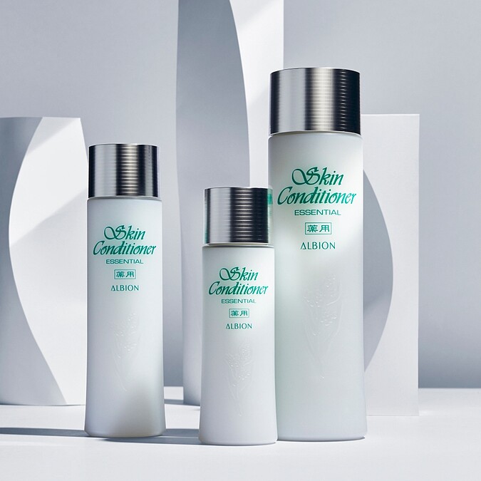 ALBION健康化妝水110ml，NT1,150、165ml，NT1,650、330ml，NT2,800