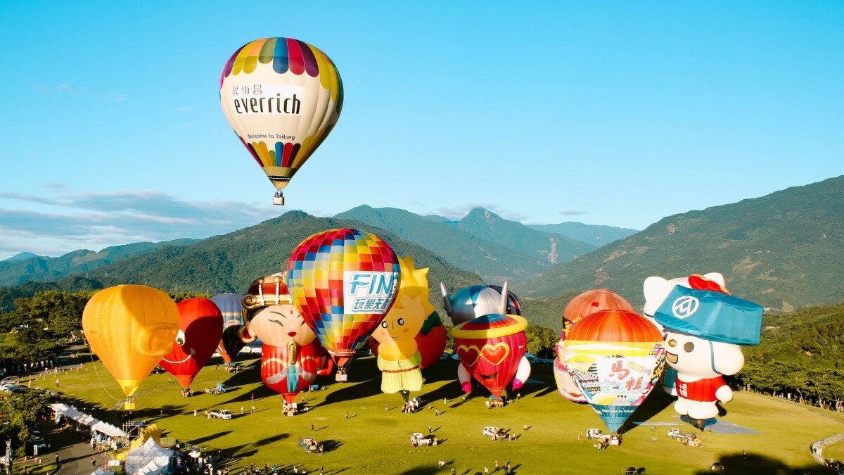 2024台東熱氣球嘉年華萬球齊飛的壯觀畫面!