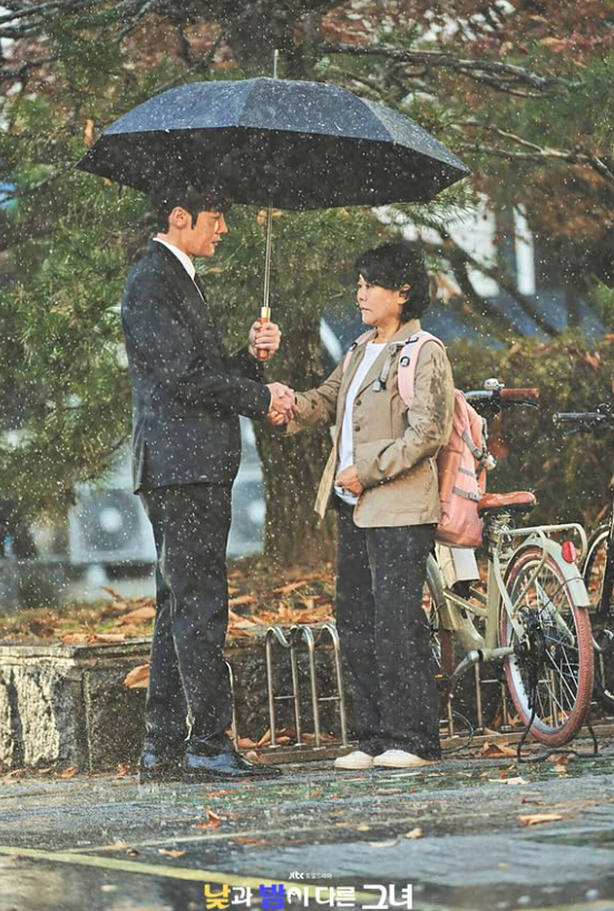 桂志雄現在不知林順就是李微進，但對她很上心，不只關懷長輩而已