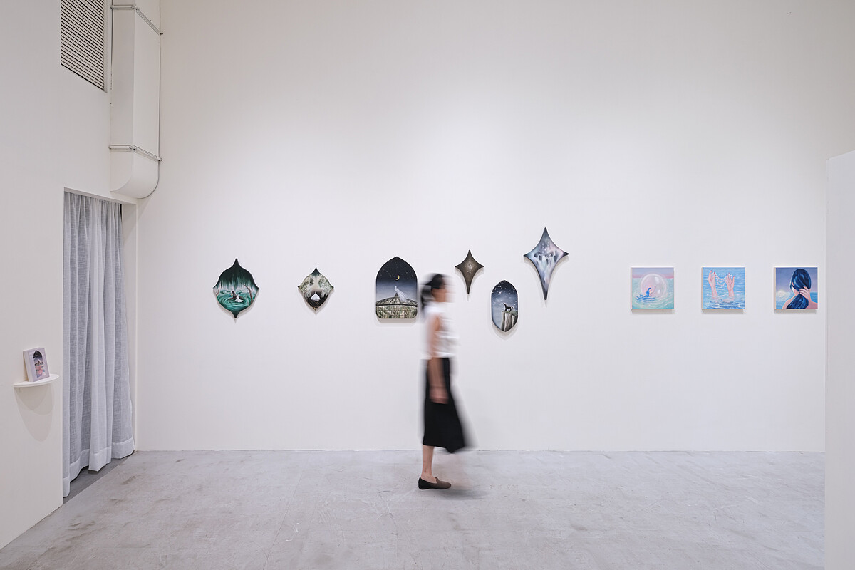 「銀洸掠羽」展場照。