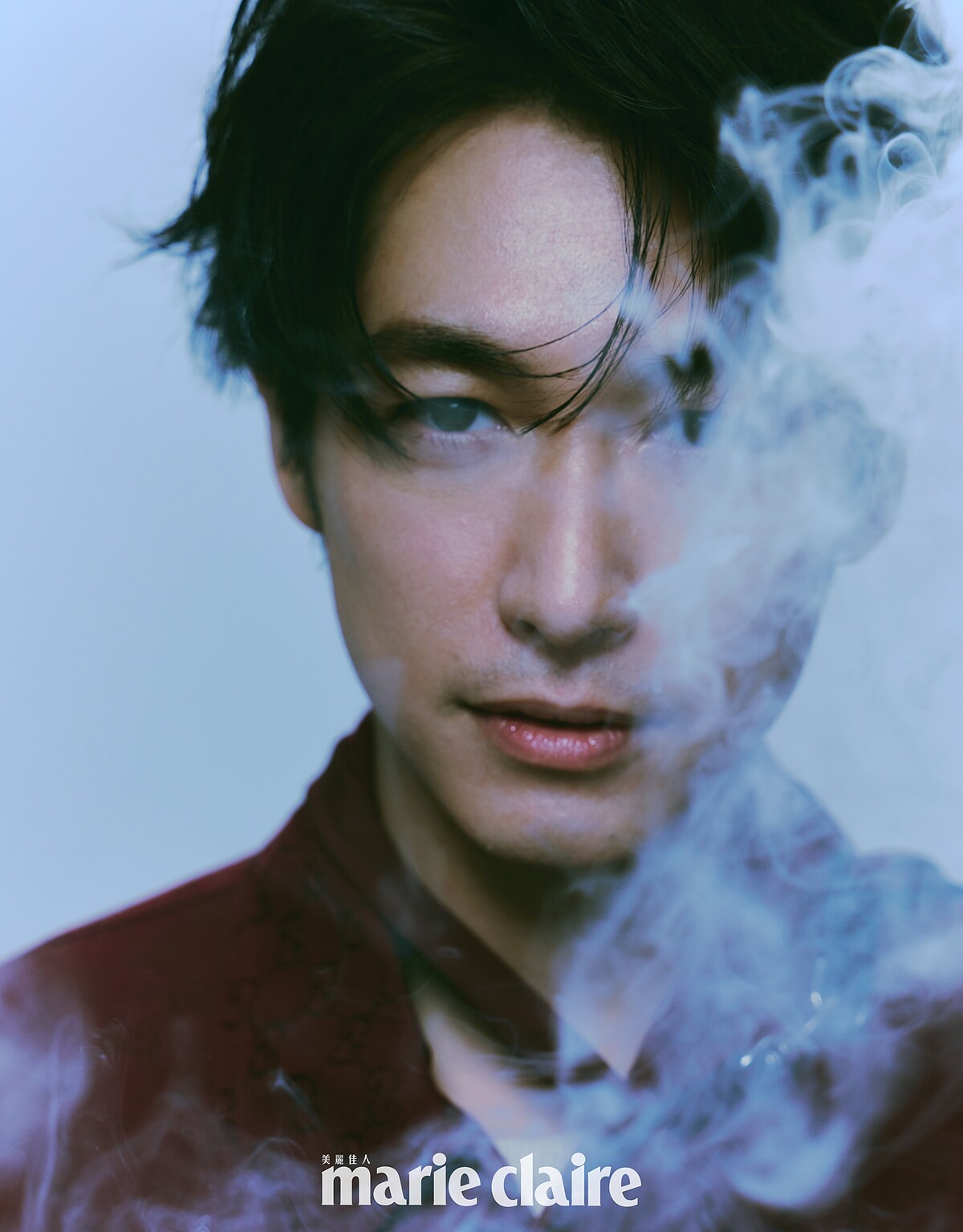 領巾裝飾襯衫，Gucci。