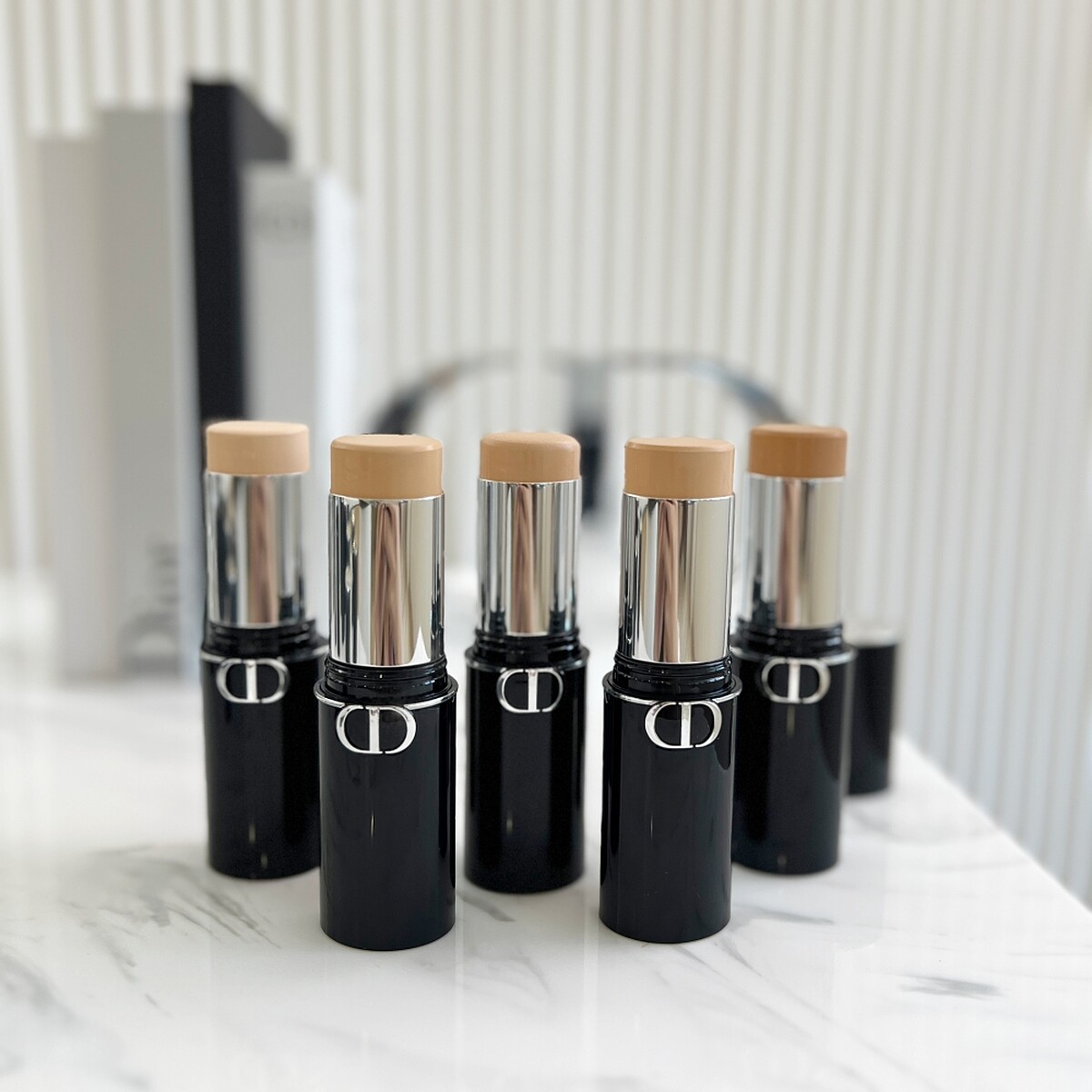 Dior迪奧超完美持久粉底棒(共5色)10g，NT2,450