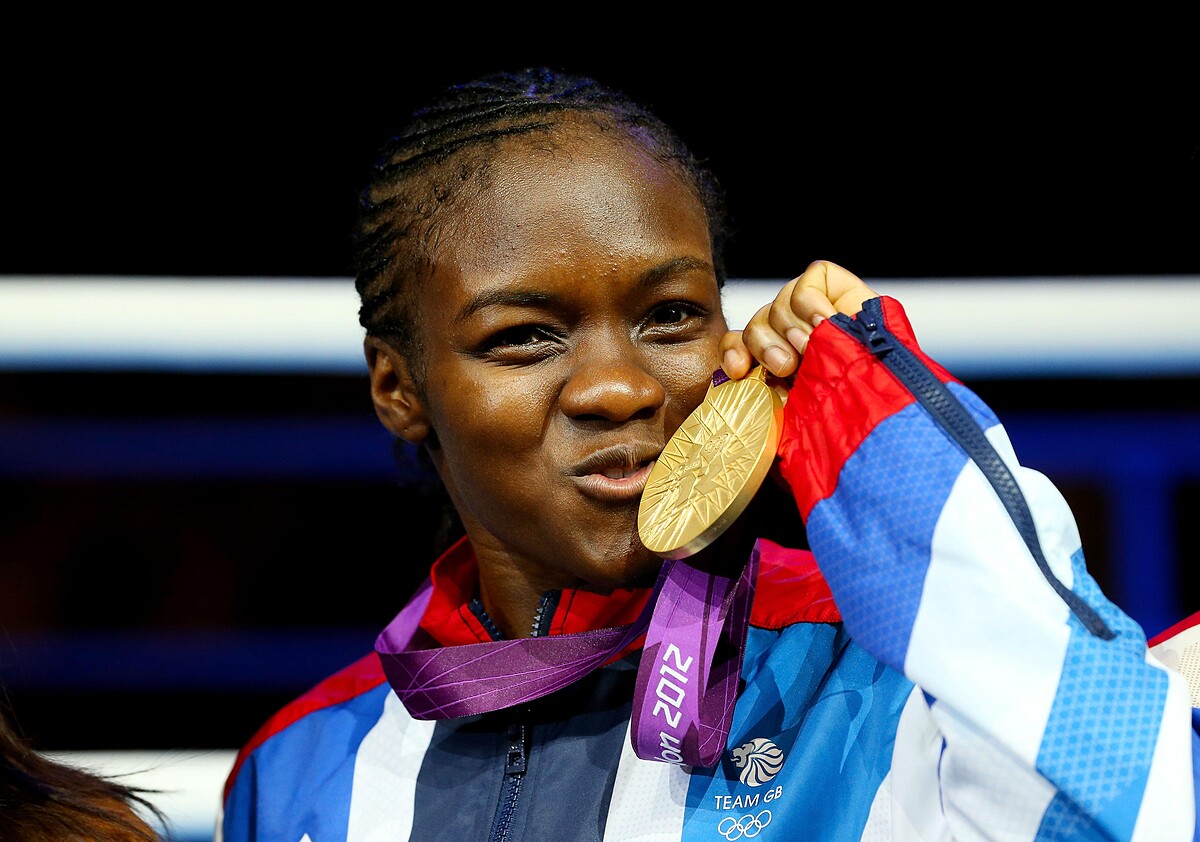 Nicola Adams 在2012倫敦奧運為英國隊拿下女子拳擊蠅量級金牌。