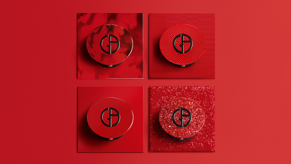  圖片來源：ARMANI BEAUTY｜完美絲絨持久氣墊粉餅 定價3,150-3,500元