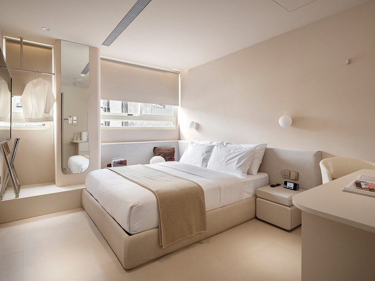 「柔和裸色」為主體和諧了視覺感受。