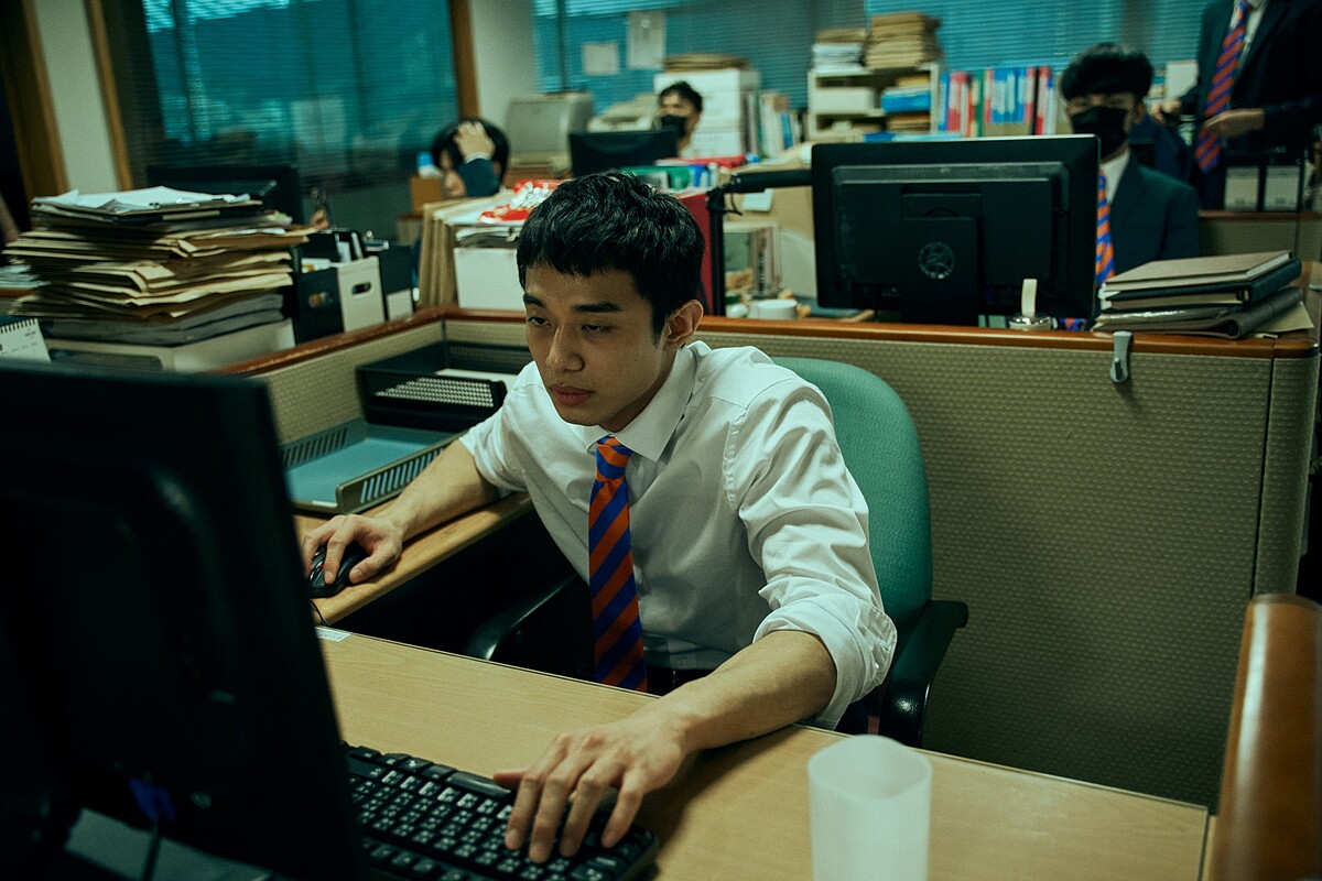 《都市懼集》初孟軒飾演操勞房仲