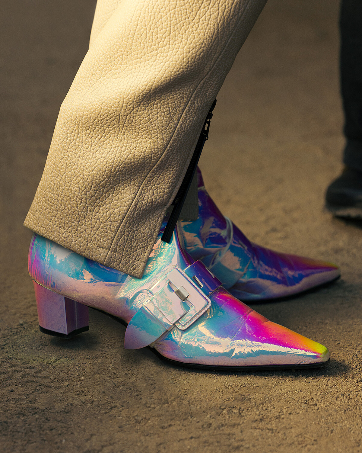 Louis Vuitton 2025早春女裝系列配件飾品。