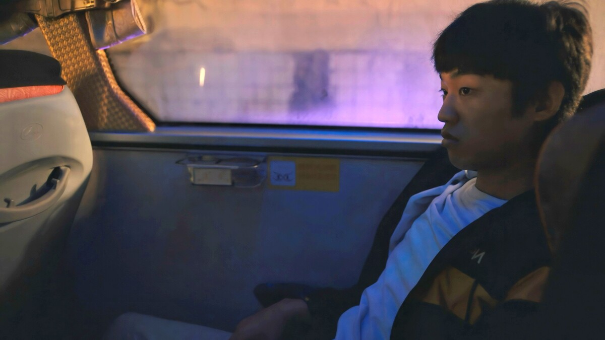 《都市懼集》謝章穎、洪文凱主演的「末班客運」