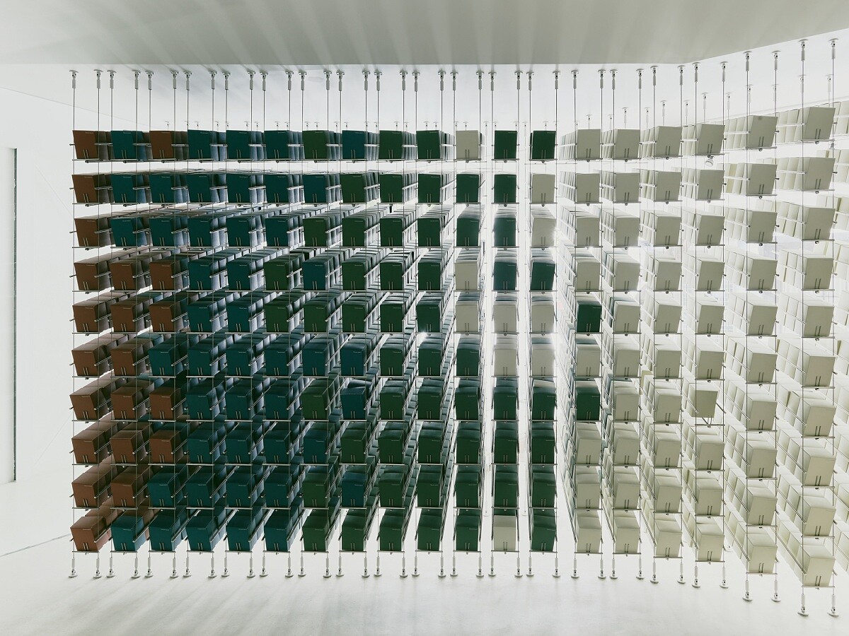 在產品展示區，「水相設計」則將消費行為化為構築空間的重要元素。