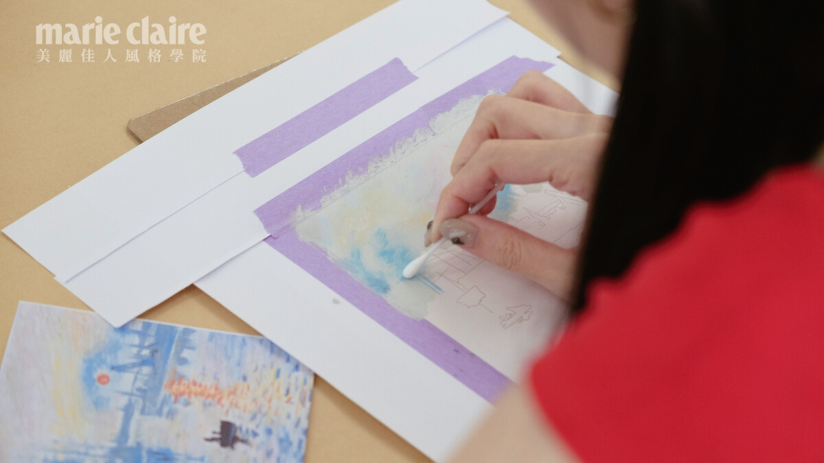 週末的午後，學員一起沉浸在繪畫的世界裡。